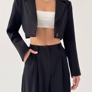 Elegant Black Women's Suit Set